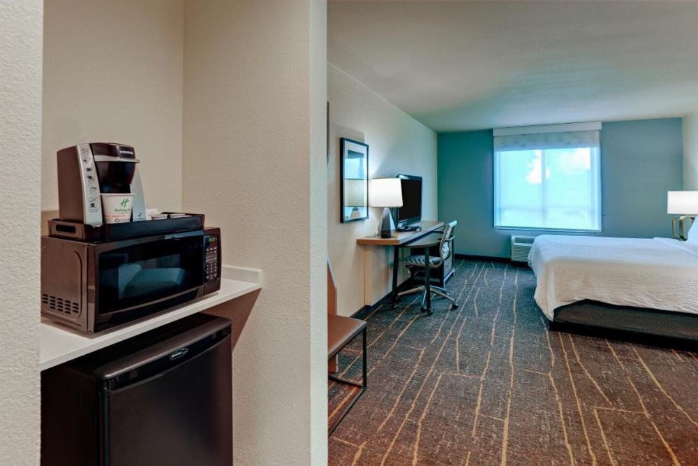 Holiday Inn Mobile Airport Image 15