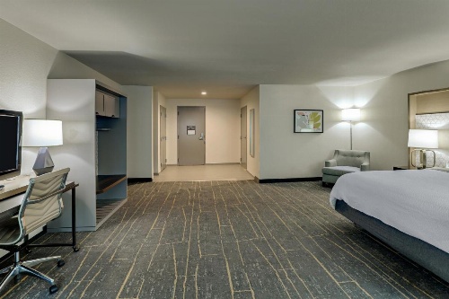 Holiday Inn Mobile Airport image 37