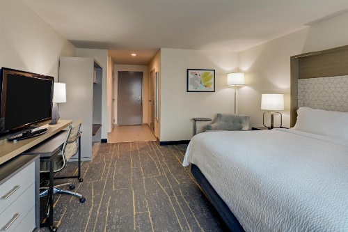 Holiday Inn Mobile Airport image 38