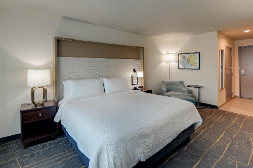 Holiday Inn Mobile Airport image 4