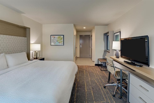 Holiday Inn Mobile Airport image 44